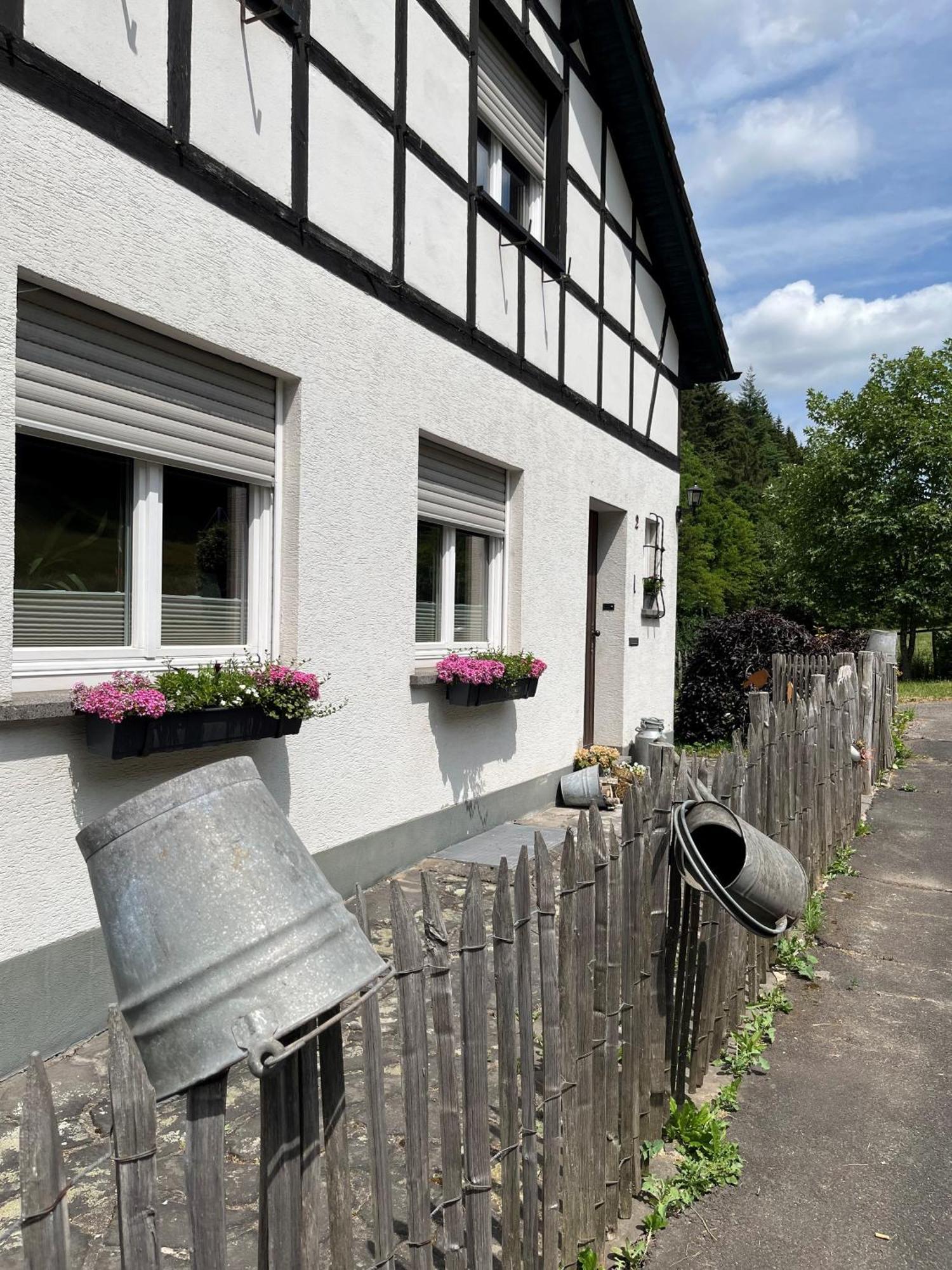 Willa Lochhof Zwei - Eifelurlaub Mit Farmcharme Hellenthal Zewnętrze zdjęcie